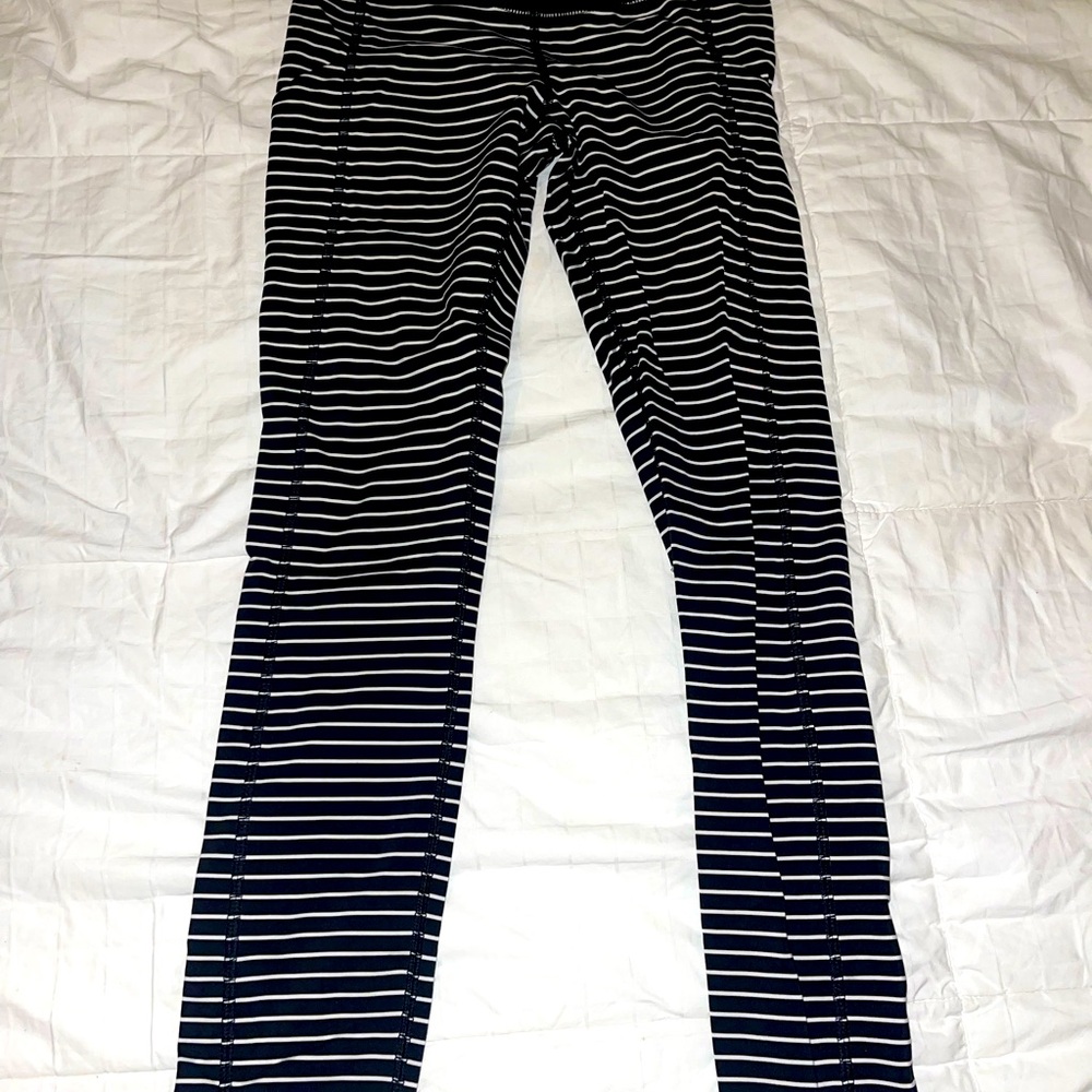 Size 4 running legging.